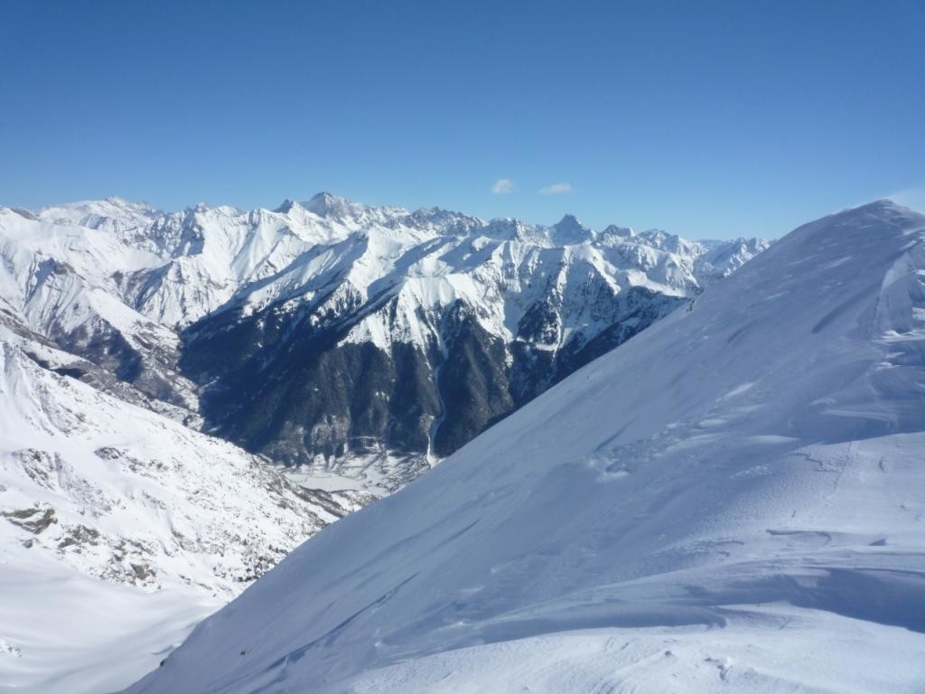 vue sur les Ecrins au sommet