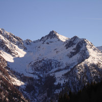 Il tratto superiore della Valle di Cuminello con la Cima Vallocci 2510 m