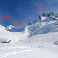 Le varie quote e bocchette dell'alta Valle di Cuminello, dalla baita di quota 2167 m.