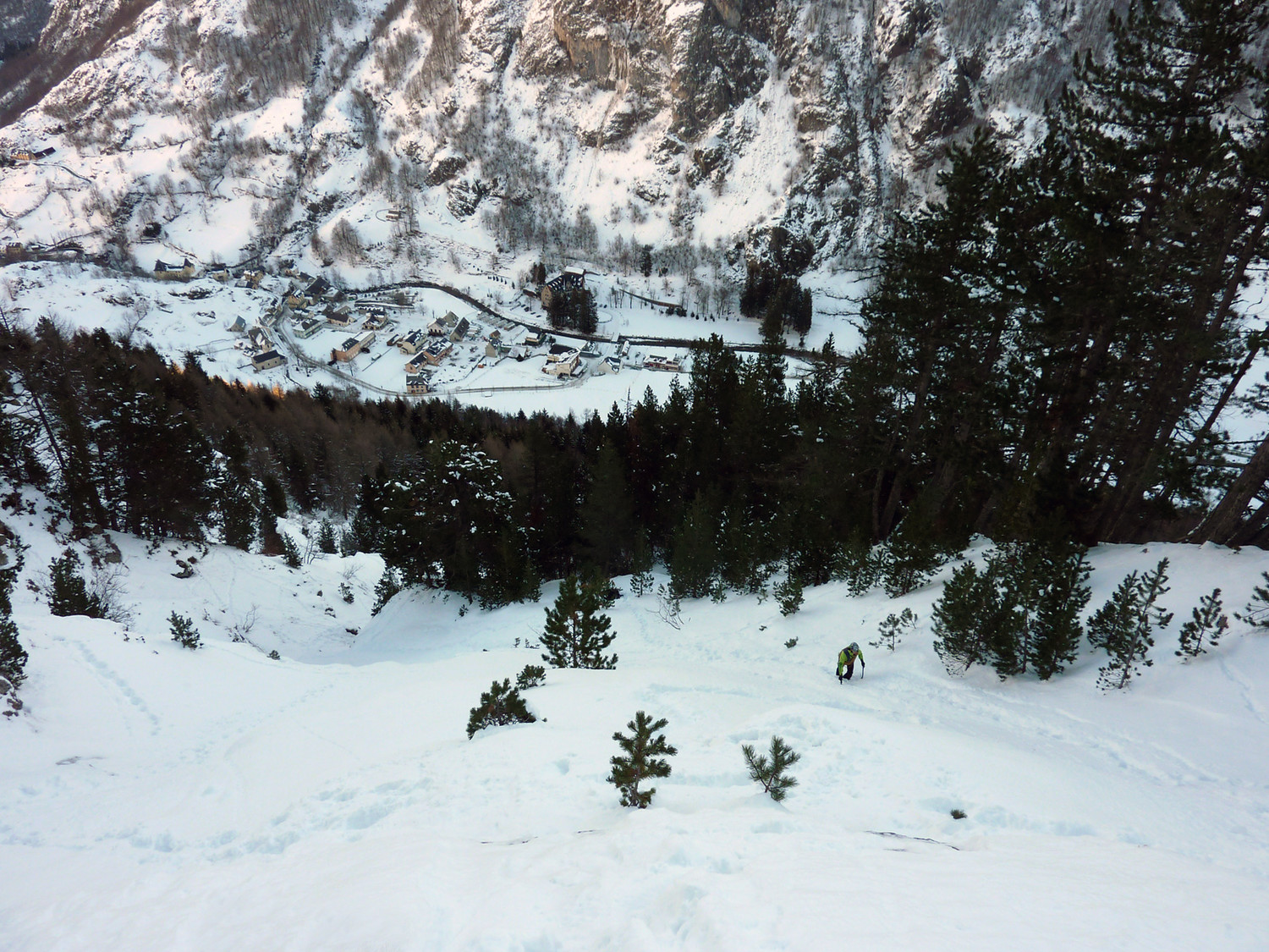 Gavarnie - Barre des CRS - Couloir d'accès