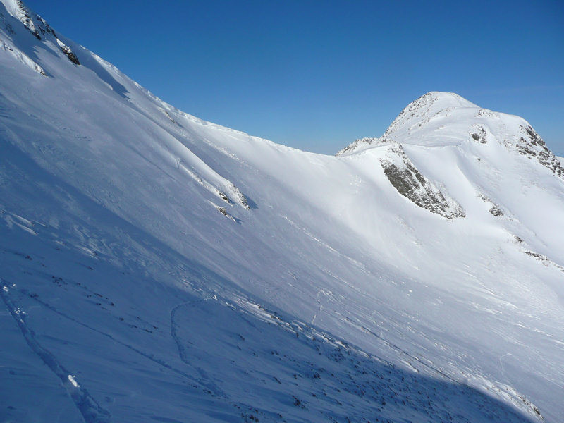 Accès au petit col plaqué...