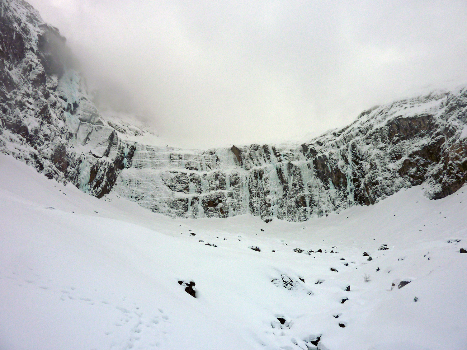 Cirque de Gavarnie sous la neige