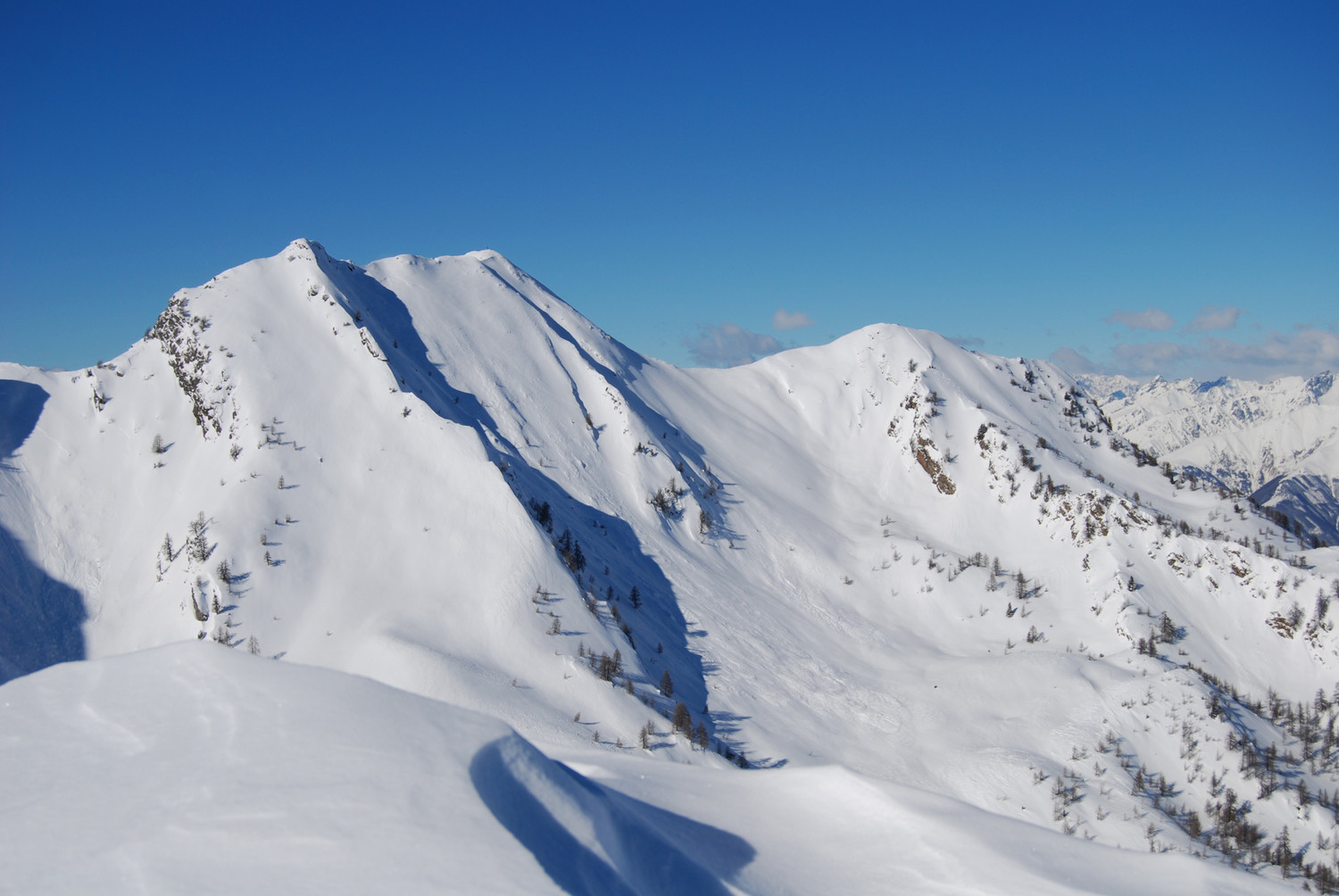 Il Pizzo Olano 2267 m e dei Galli 2217 m dalla Rosetta 2142 m.