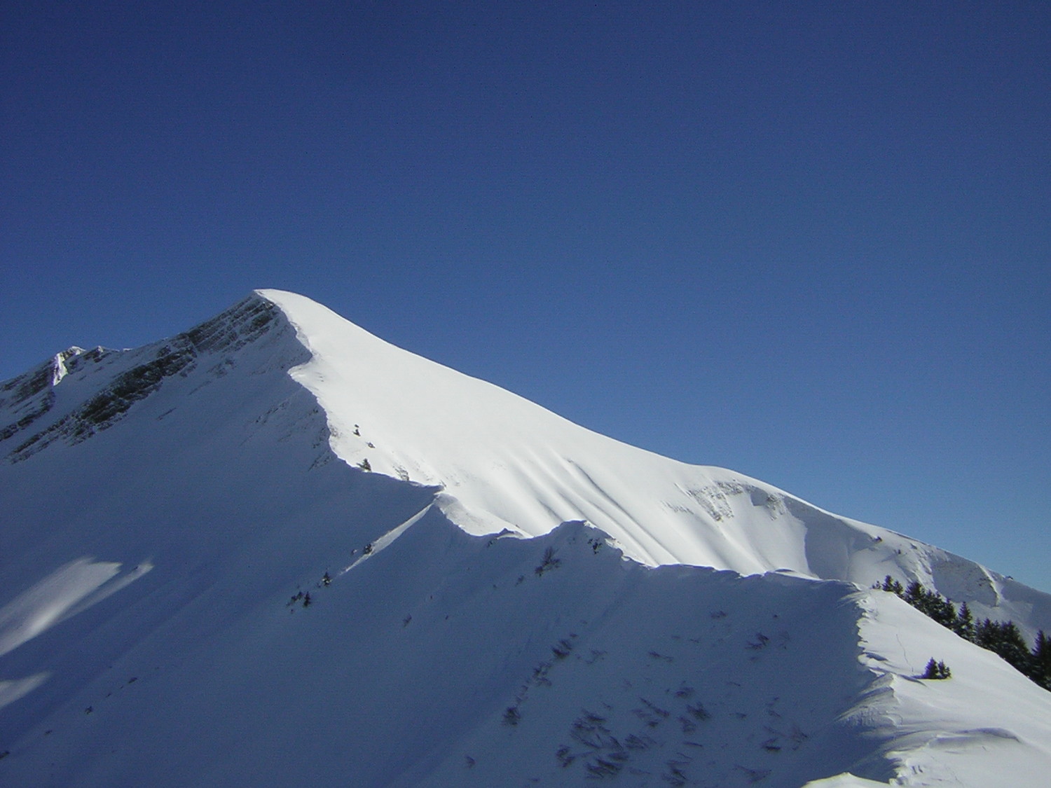 L'arête qui conduit à la Pointe de Chaurionde depuis Orgeval
