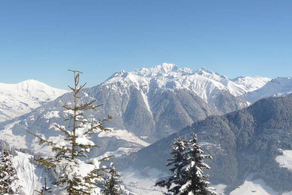 Paysage montagne d'Outray