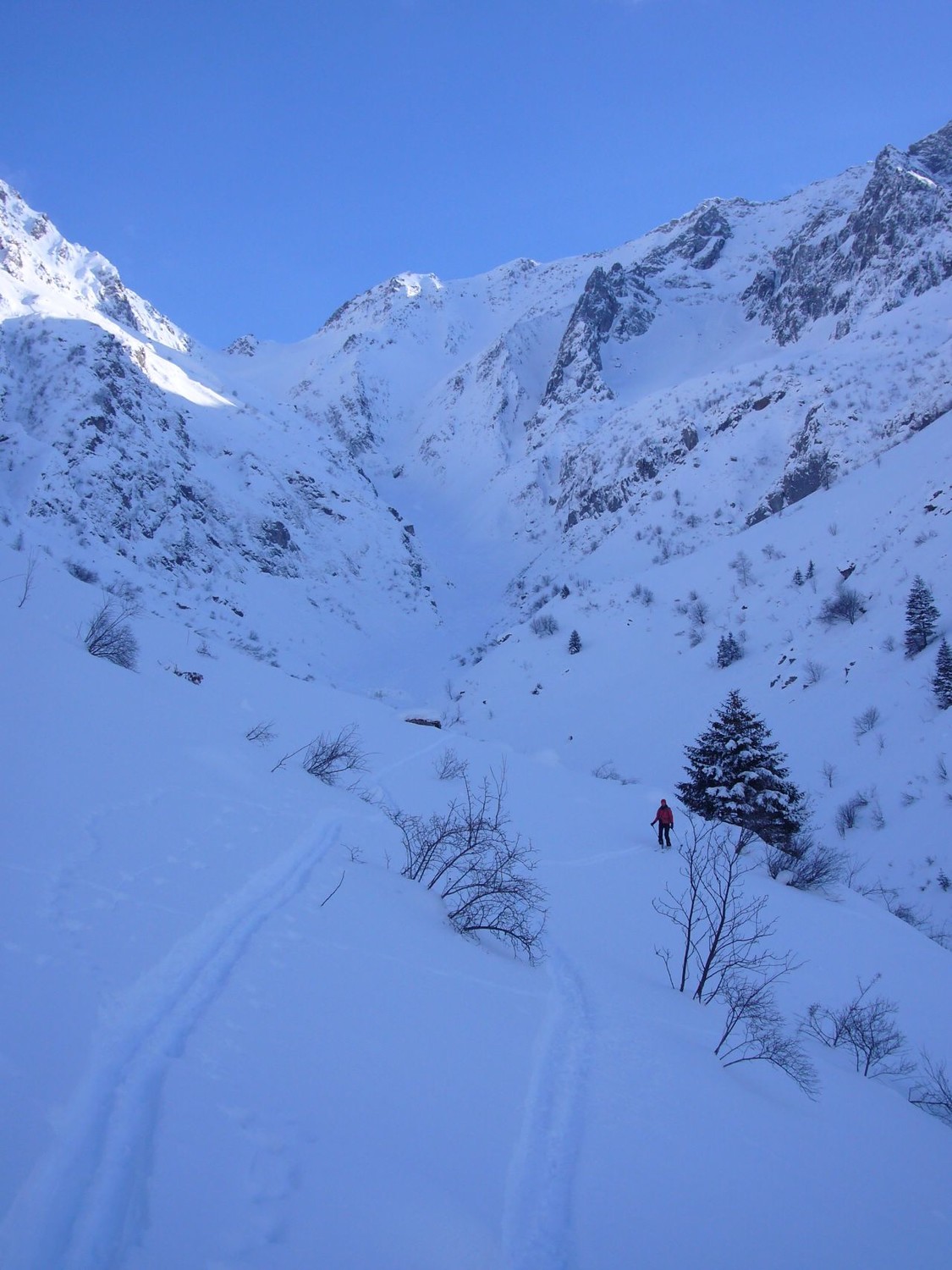 Le col de vaurze en fond