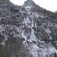 Val di mello - versant nord, au milieu du vallon