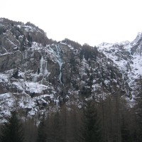 Val di mello - versant sud, au fond du vallon