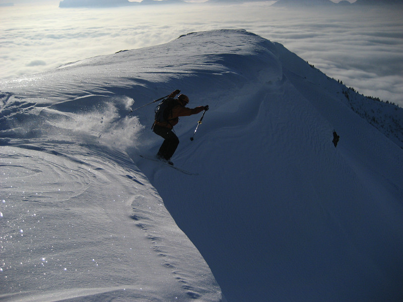 Entrée dans le versant NW de la Pointe Saint Jean