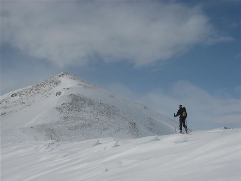 Daniel sur la crête menant au Mourre de Chanier.