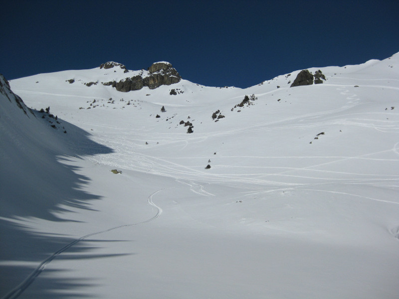 ça sent la poudre (petit lac au sud du col des Lessines)