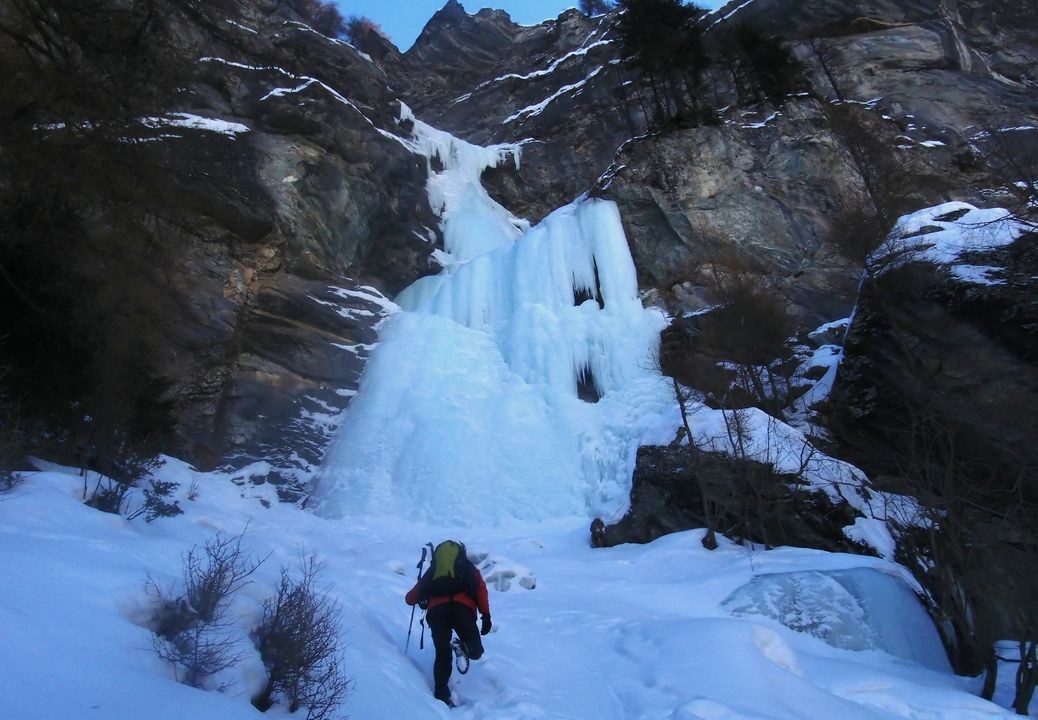 approche de la cascade d'Evolène