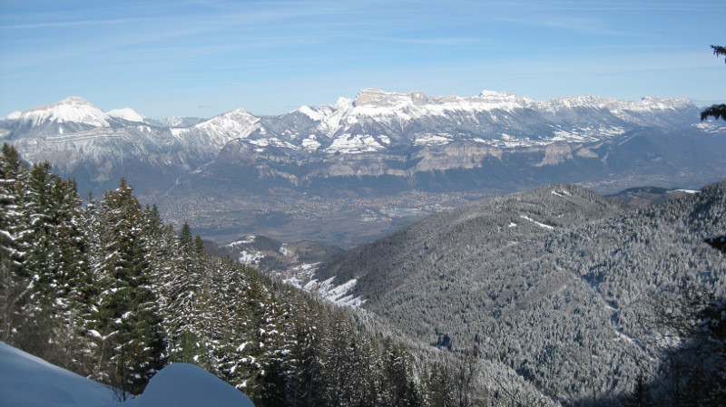 la Chartreuse depuis la montée sur le lac du Crozet