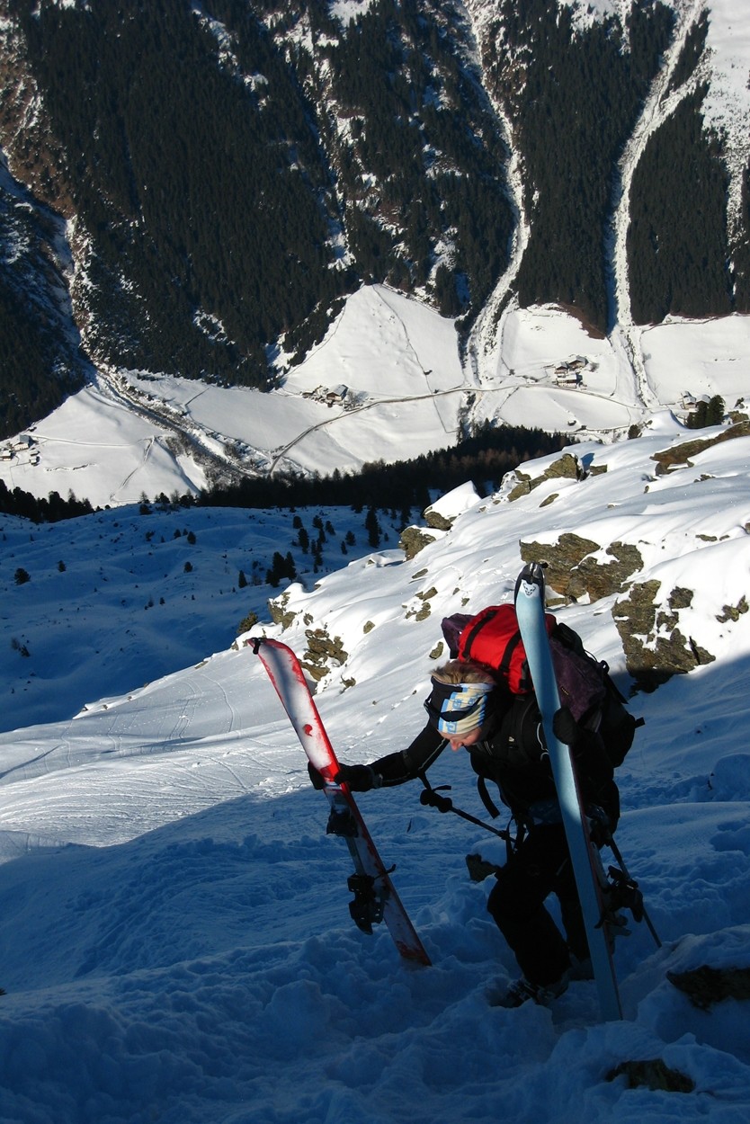 Daniela sous le sommet du Seblasspitze