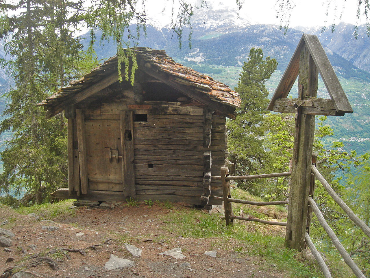 Hüoterhüsi: gardien du bisse