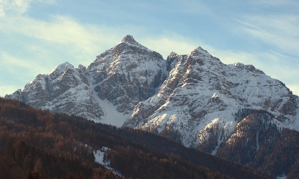 La face NE Serles (2717m) vue de Mieders