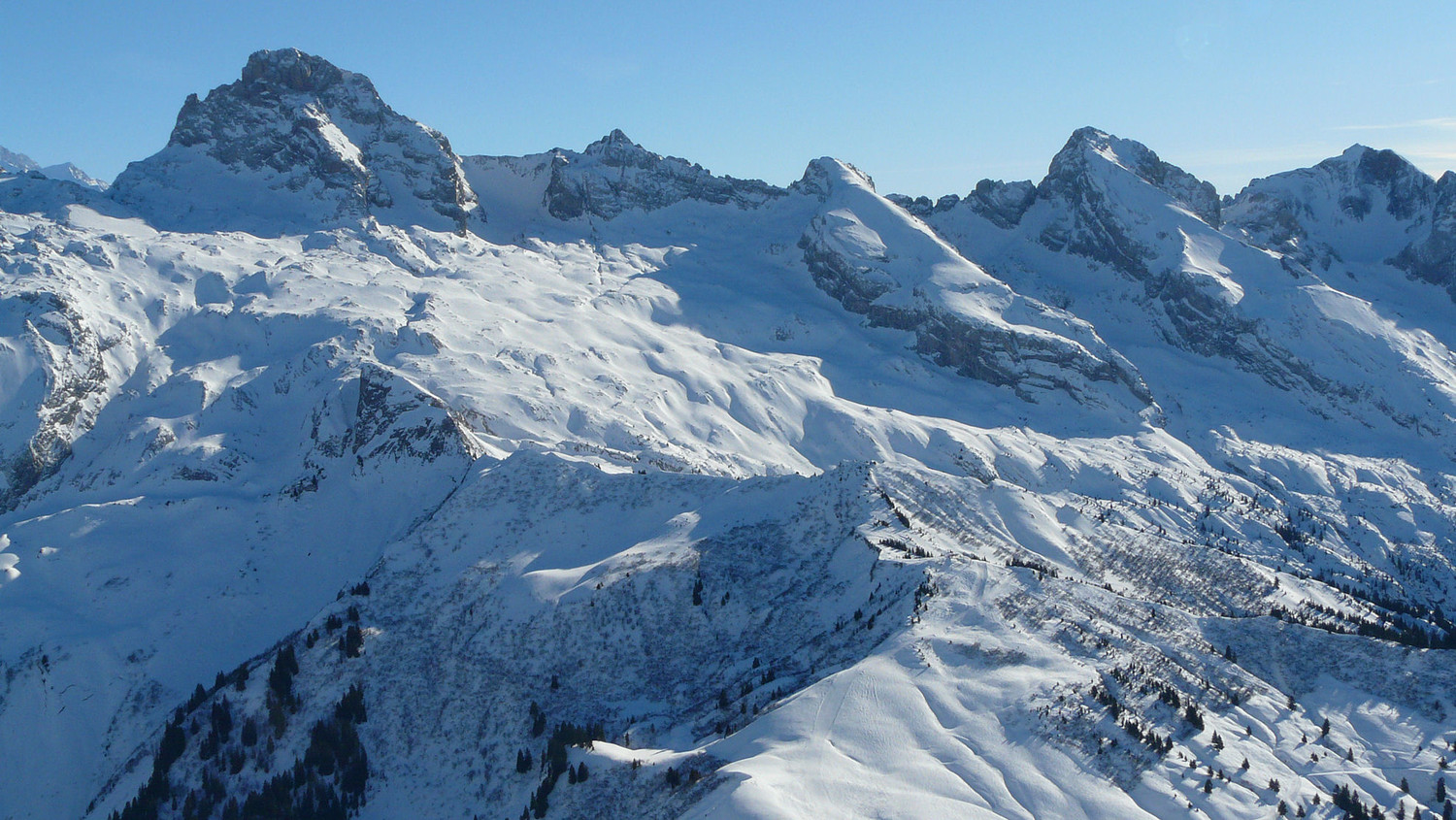 Pointe Percée, combe et pointe des Verts...