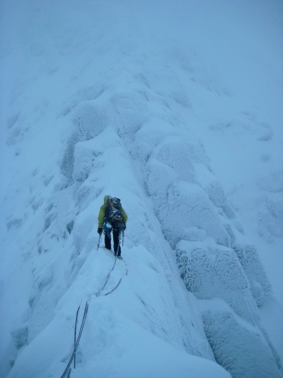 Tower Ridge Arête neigeuse avant le Gap
