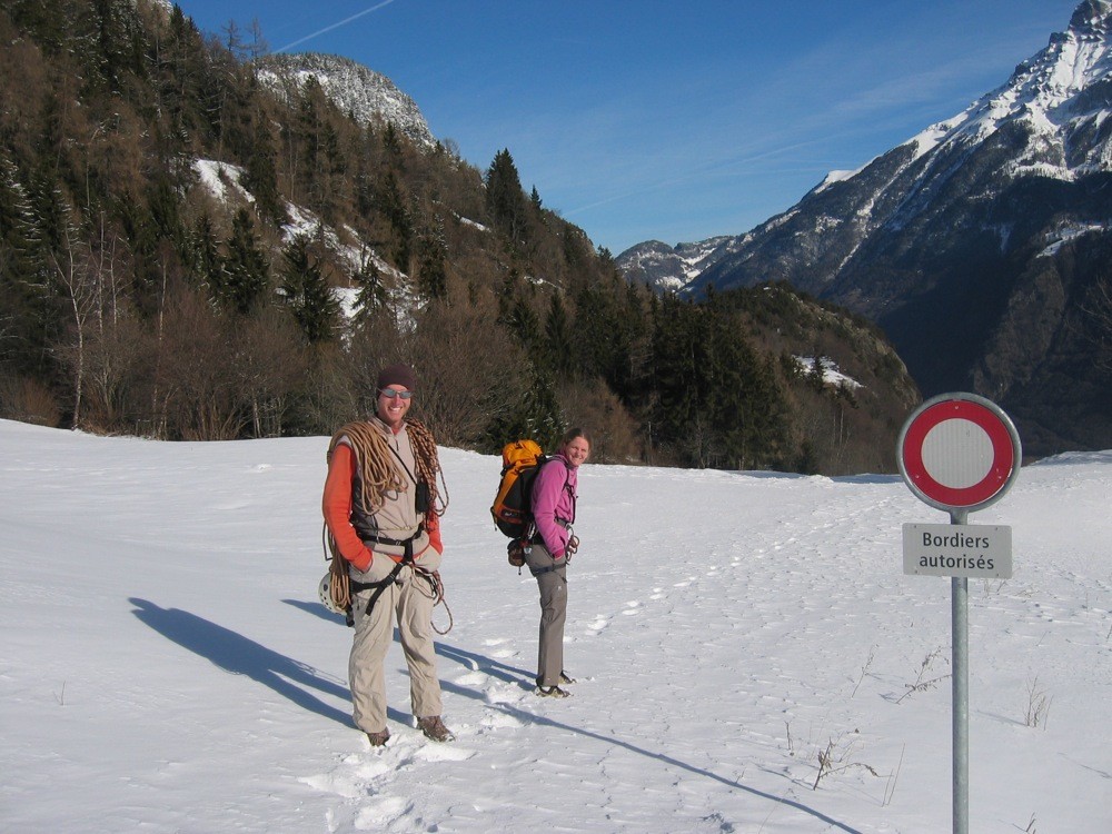 Un peu de neige au début de l'approche
