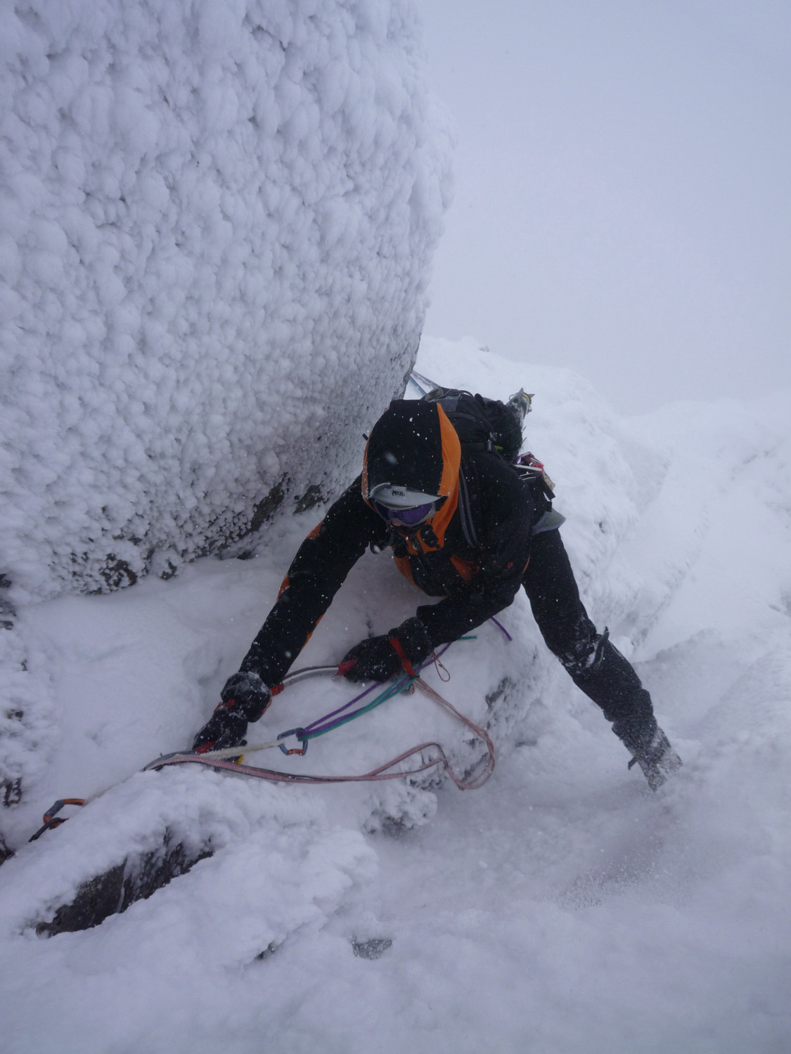 Minus 2 - Sur North East Butress, chéri-chéri sortant du "passage concon"