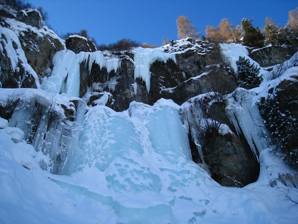 Cascade de Mottec, ligne de gauche