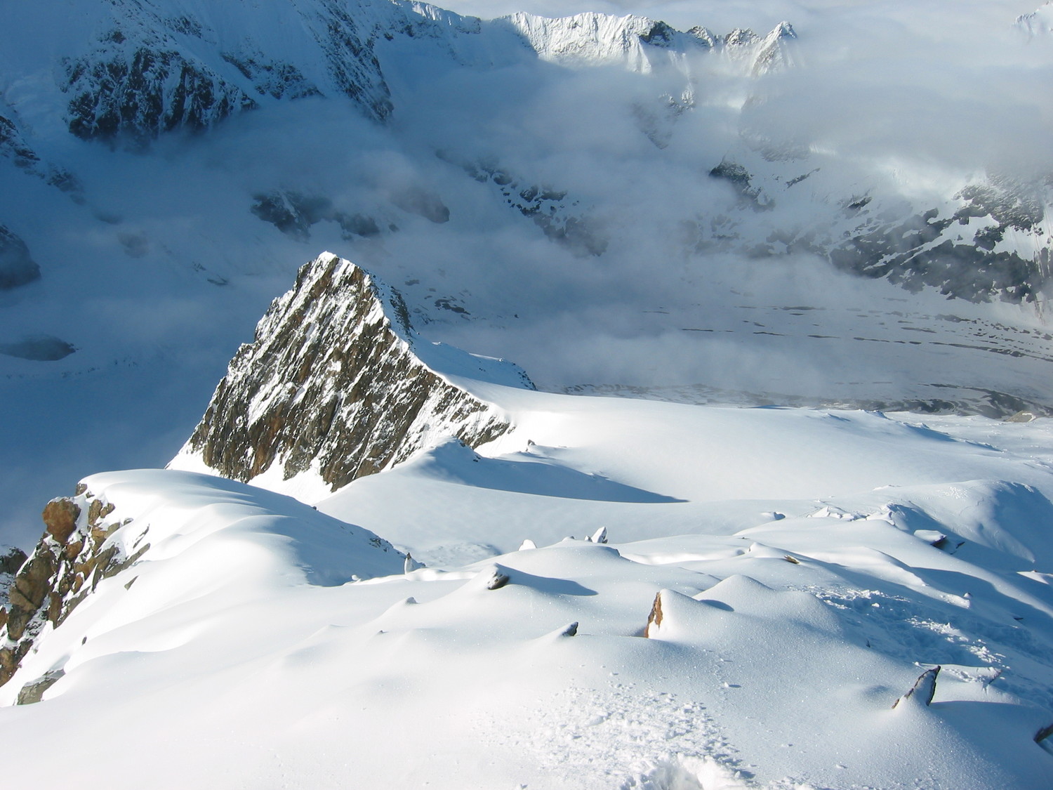 Vue du chemin de montée depuis sommet de la Berangère