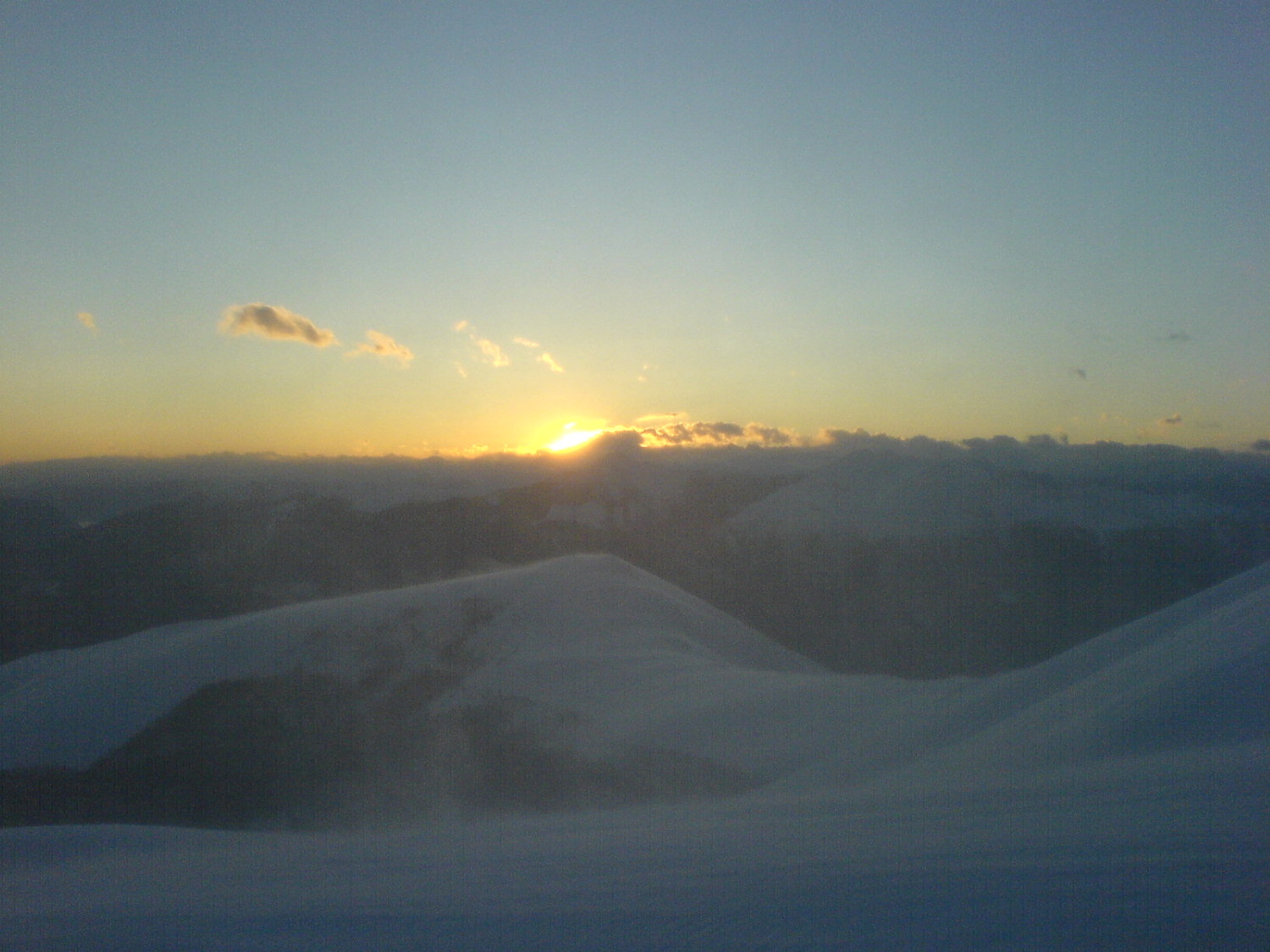 sole al tramonto