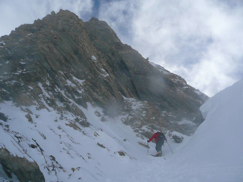 Remontée à la Brêche de Ruine