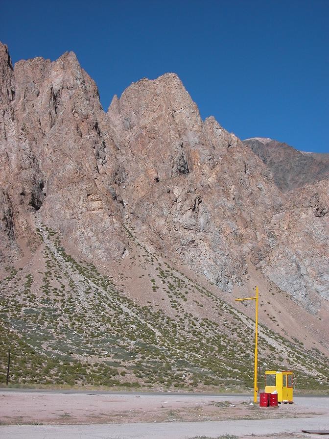 Aiguilles rocheuses au dessus de Los Penitentes