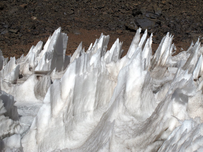 Pénitents sur les pentes du Cerro Bonete