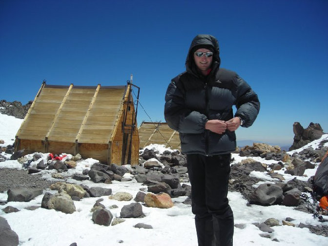 Aux baraques délabrées de Camp Berlin (5850 m)