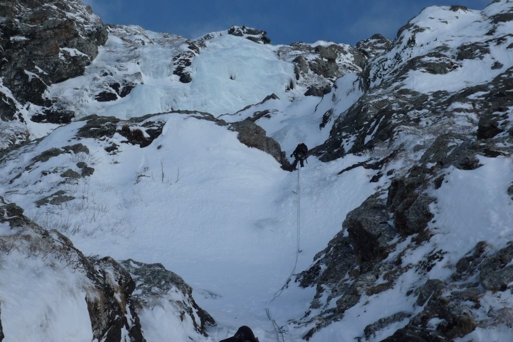 Taillefer - Combe Chave - Vue depuis R1 vers les longueurs raides