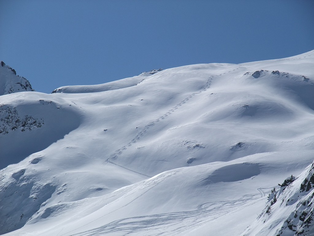 la trace d'en face... comment ne pas remonter pour aller voir si c'est aussi bon que ca en a l'air ?