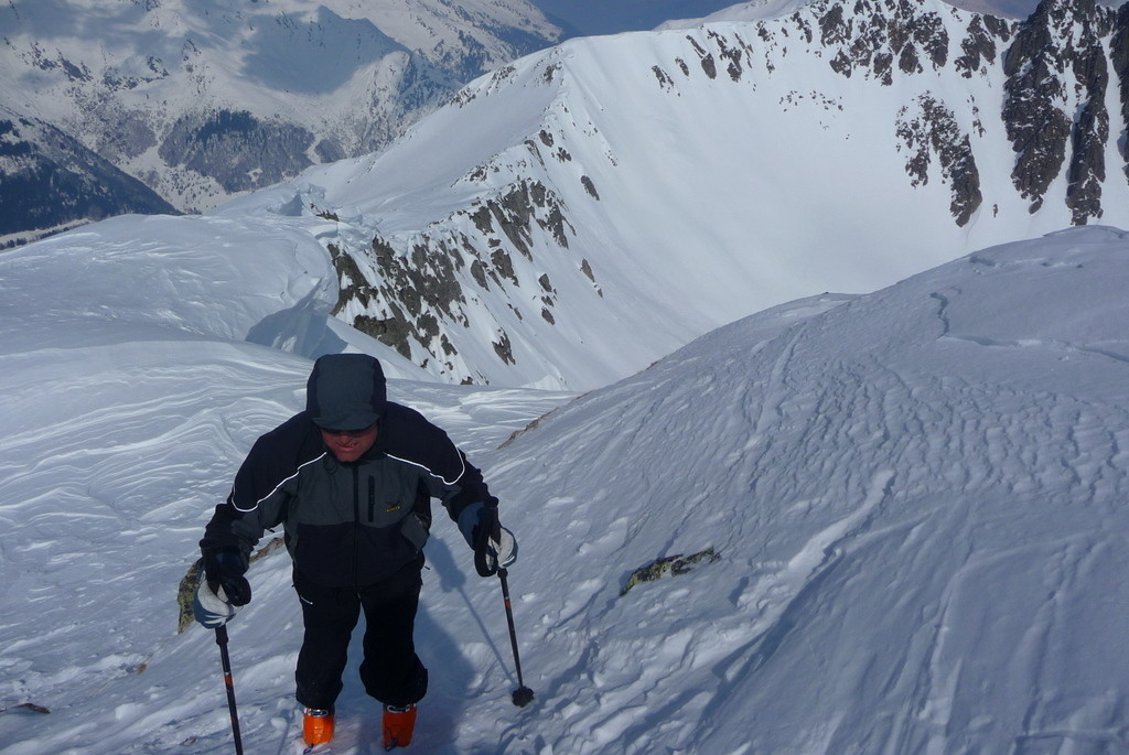 Montée de serge au sommet