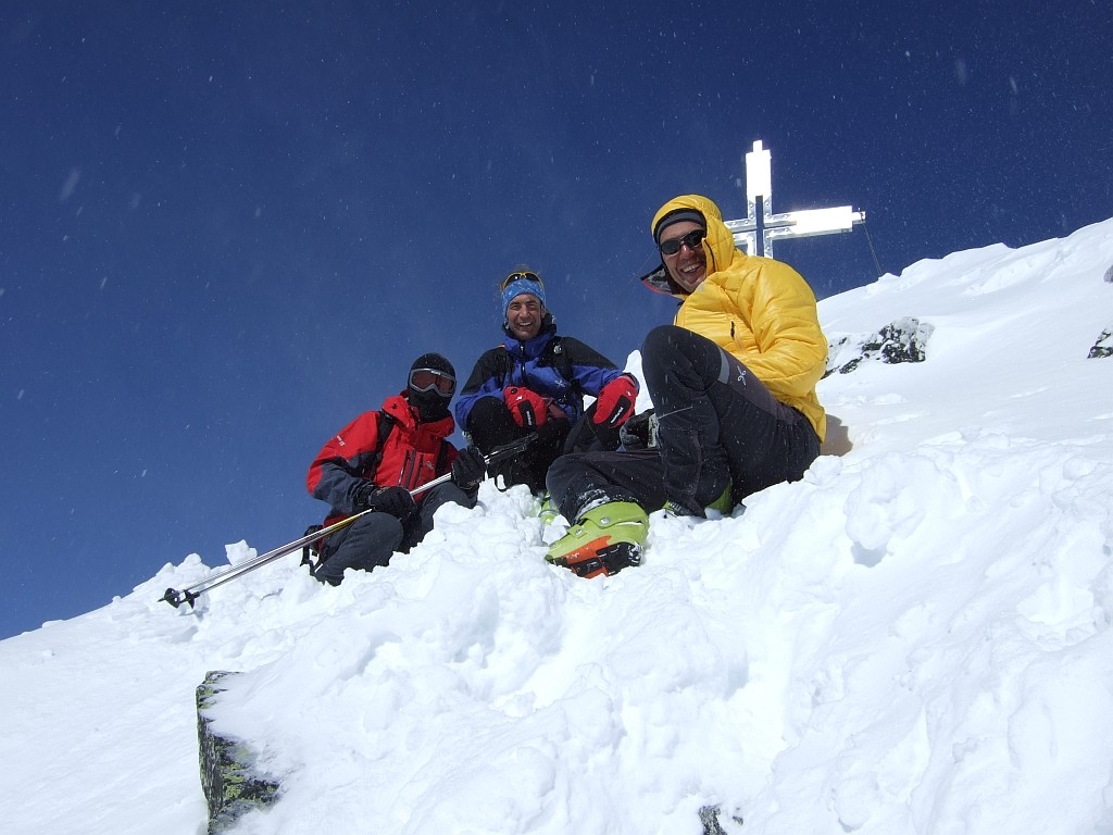 in cima