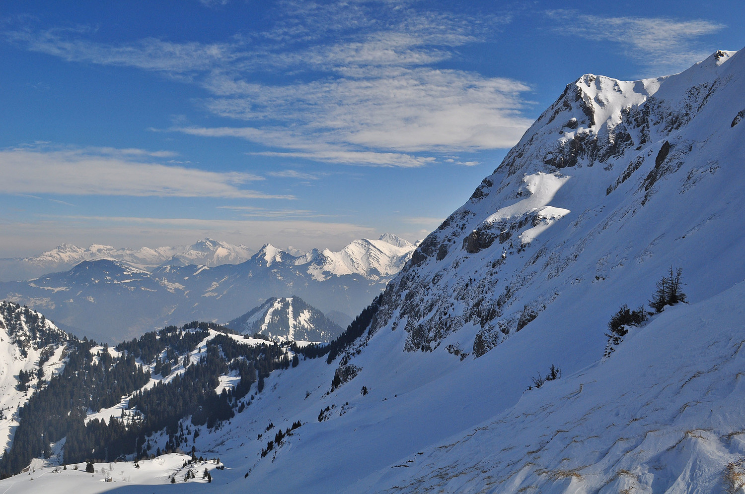Roc d'Enfer face N au-dessus de la Combe Suspendue