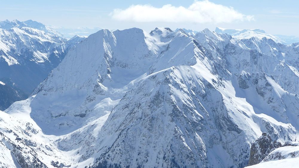 Taillefer Emay : Vue sur le Grand Armet et sa plaque