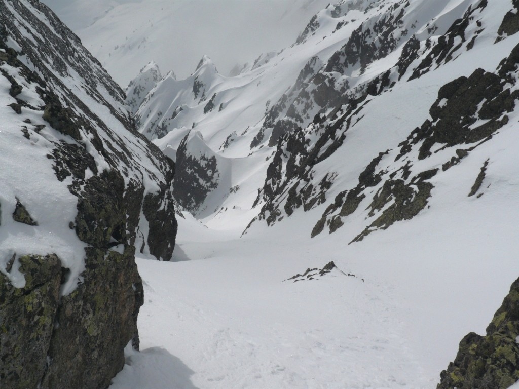 Le départ du couloir : en poudreuse