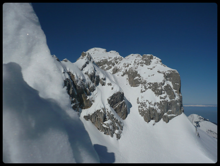 La voilà cette Combe Sauvage, depuis le col de midi et la Pointe au-dessus