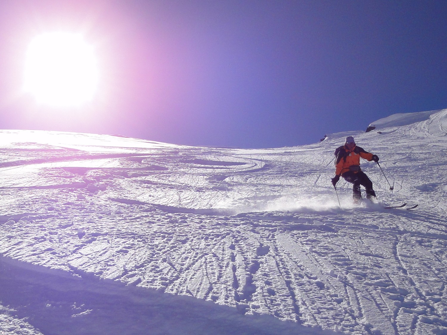 Poudreuse dans la descente du Roc de la Montau