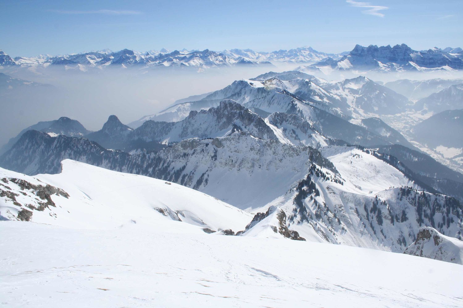 Le col de Verne pour la descente.