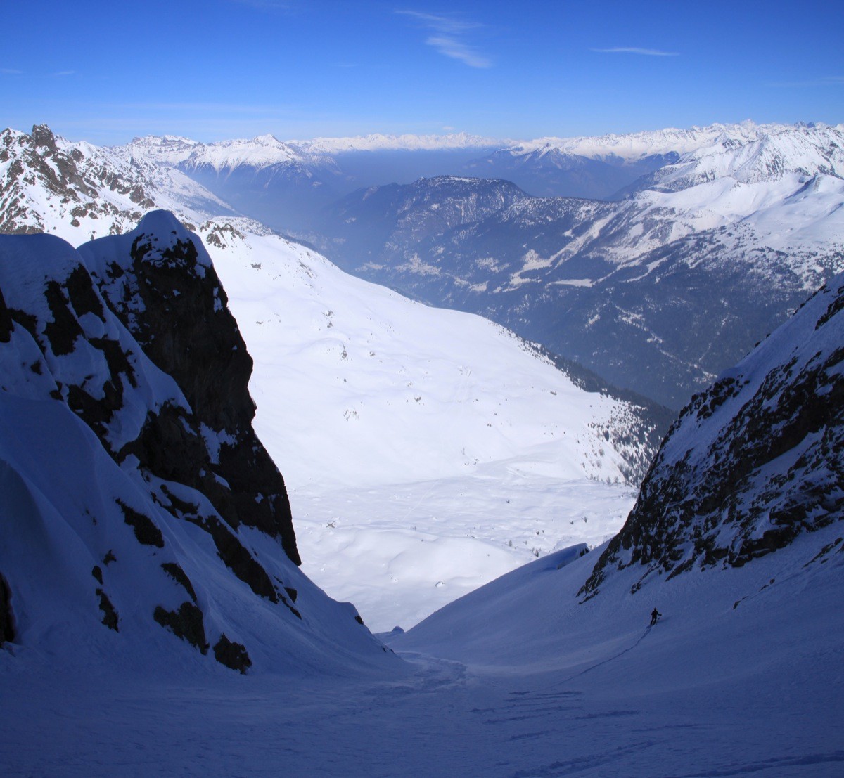 Dans la branche de gauche du couloir NE de Loriaz