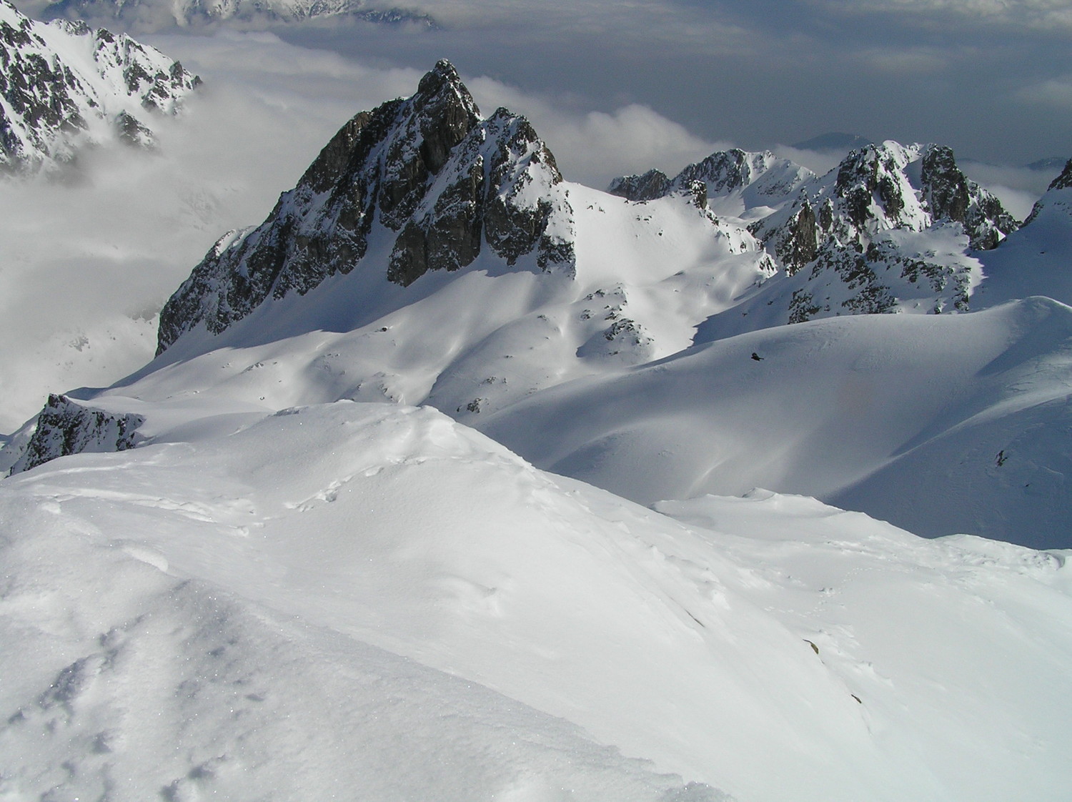Combe NE de Fontanabran SE, vue sur la Pte d'Emaney