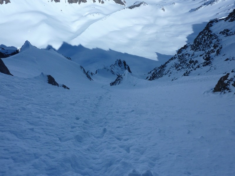 La belle pente du couloir NE gauche du Golliat