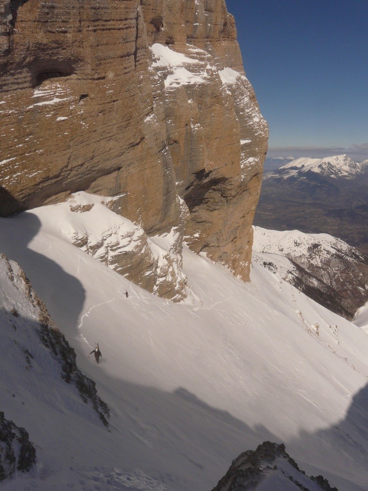 In the upper part of "Combe du Petit Obiou"