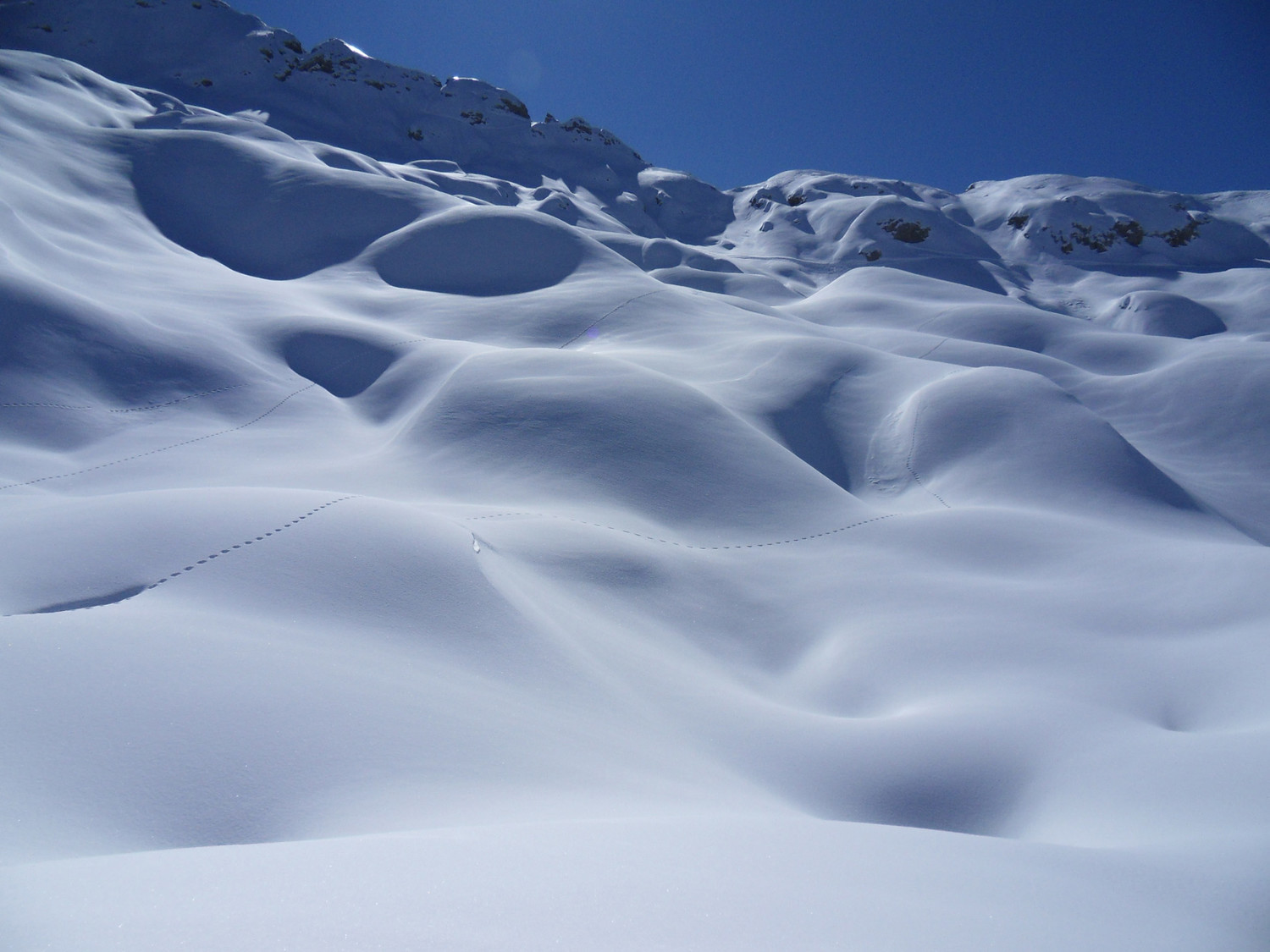 le doline innevate, pronte per essere discese