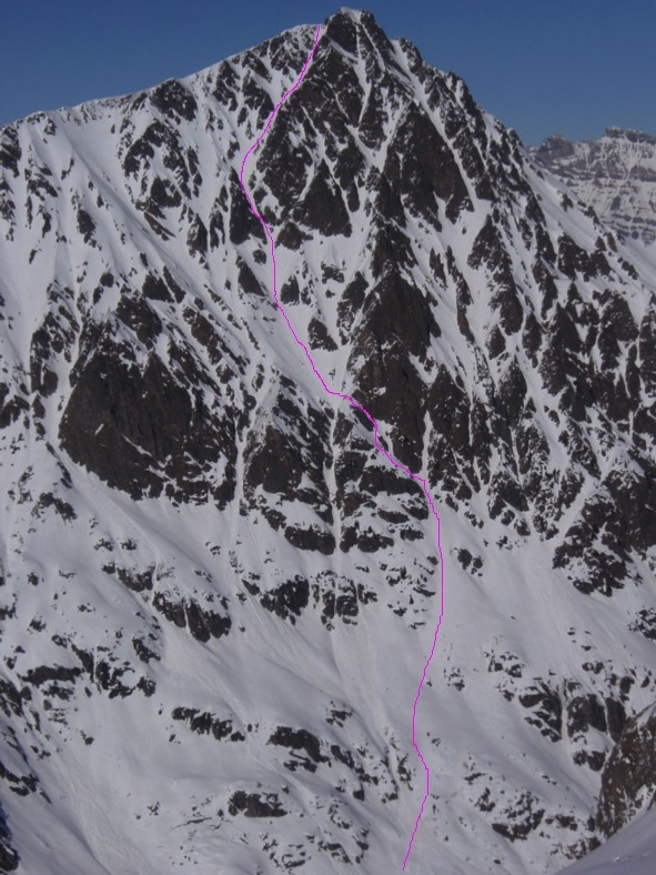 Notre descente des couloirs SW du Luisin