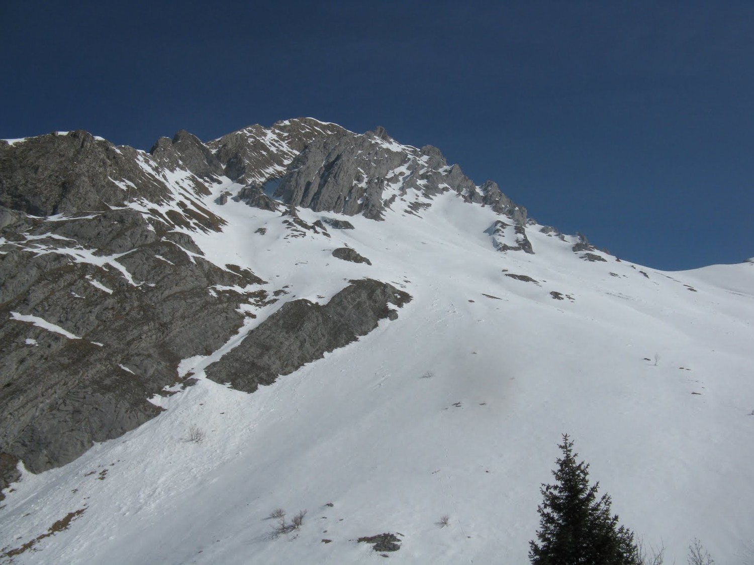 couloir SO pecloz vu d'en bas