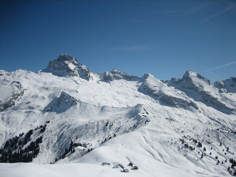 Pointe Percée et Col des Annes