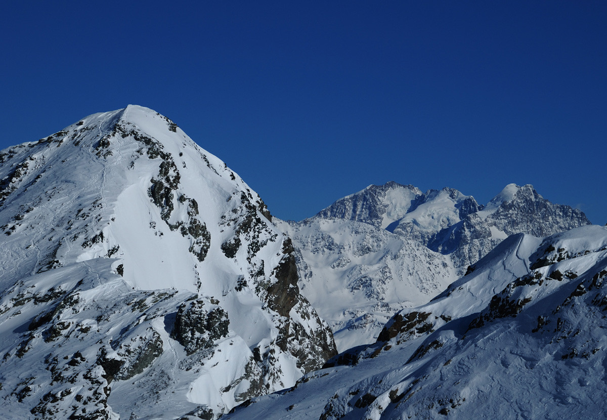 Pentes terminales du Lunghin vues du Piz dal Sasc